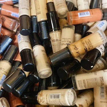 LA Girl Pro Matte Foundation & Color Foundation